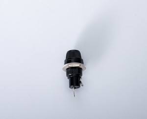 Portafusibili Nero da Pannello per Modello R3-12, 250V AC, in Bachelite e Rame, per Fusibili Tubolari da 5mm x 20mm - Product Image 3