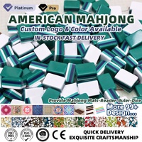 Set Mahjong Akrilik Amerika 160 Ubin Hijau Empat Lapis Dua Warna Set Mahjong yang Dicampur dengan Tangan Ideal untuk Permainan Meja Kasino Mewah