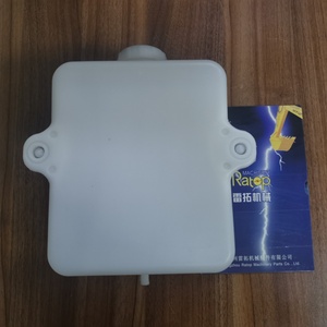 Réservoir d'expansion de liquide de refroidissement de qualité supérieure 450107-00018, réservoir d'eau 45010700018 pour DX60 DX225 DX140W DX140LCR DX160LC - Product Image 1