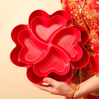 Grand récipient en plastique en forme de coeur Assiette à dessert réutilisable écologique Plateau d'apéritif aux fruits pour fête de service Couleur rouge