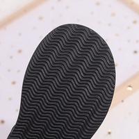 Chaussures de scène noires pour filles, semelle souple en caoutchouc pour l'extérieur, chaussures d'acrobatie QiaQia, tige en PU, semelle antidérapante et résistante à l'usure