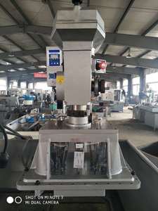Machine de perçage et de taraudage automatique à têtes multiples, machine de moulage sous pression 380V 50HZ triphasée pour abat-jour en aluminium - Product Image 1