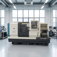 Tour CNC horizontal CK6152E à fonctionnement stable, à banc plat unique, en fonte haute résistance, avec boîte de vitesses à 3 rapports et commande GSK, pour usage intensif
