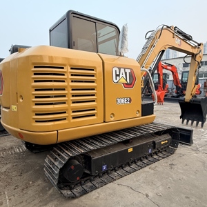Mini-excavatrice sur chenilles d'occasion CAT 306E2, Caterpillar d'origine, 6 tonnes, petite pelle hydraulique avec lame de bouteur à vendre - Product Image 1