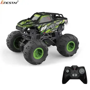 Bricstar off-road araç rc uzaktan kumanda araba 2.4G 1:16 büyük tekerlek rc tırmanma sprey araba oyuncak hafif müzik ile