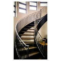 Escaliers en colimaçon en aluminium Léger et résistant à la corrosion, anodisé ou enduit de poudre pour une utilisation extérieure durable