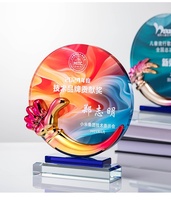 Trophée en cristal transparent de style pyramide, écologique, personnalisable avec logo gravé au laser, vente en gros du fabricant