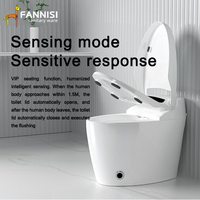 Sanitaires modernes et à la mode de luxe, toilettes intelligentes automatiques en céramique, toilettes électriques en céramique au sol