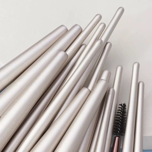 Ensemble de pinceaux de maquillage pour les <span class=keywords><strong>yeux</strong></span> et le visage en gros, étiquette privée, noir, haute qualité, végan, 18 pièces - Product Image 4