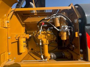 Excavatrice d'occasion de haute qualité Caterpillar 330, exportation mondiale, système hydraulique d'origine, compatible conteneur et expédition en vrac - Product Image 4
