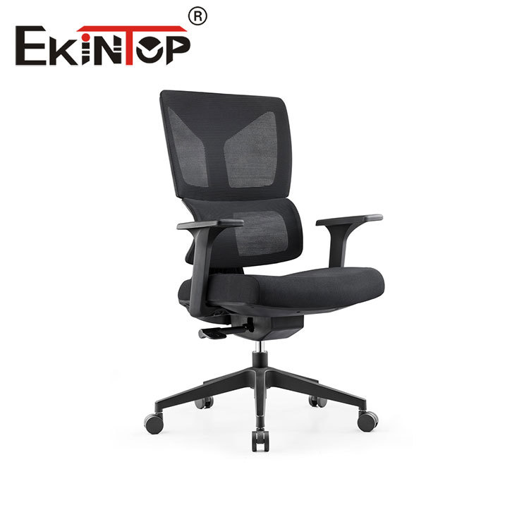 B3111 Chaise pivotante noire à dossier moyen