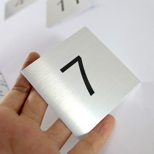 Tùy Chỉnh Kim Loại Biểu Tượng Tên Nơi Cửa Số Kim Loại Dấu Hiệu <span class=keywords><strong>Made</strong></span> Khắc Kim Loại Tên Tấm Brass Mảng Bám Tên Tấm - Product Image 4