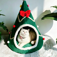 Lit pour chat de Noël, Nid d'hiver chaud pour animaux de compagnie, Style tendance, Lit-caverne fermé pour chat, Maison douce en peluche pour chien, Lit pour chat en forme de sapin de Noël