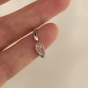 Anillo Abierto de Plata Pura S925 para Mujer, Diseño de Nicho Romántico con Gota de Hielo y Circonita en Forma de Gota de Agua, Estilo Minimalista Apilable - Product Image 4