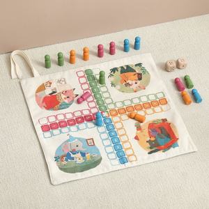 Juego <span class=keywords><strong>de</strong></span> mesa portátil <span class=keywords><strong>de</strong></span> lona <span class=keywords><strong>de</strong></span> doble cara, juego <span class=keywords><strong>de</strong></span> ganso y Ludo, con peones y <span class=keywords><strong>dados</strong></span> <span class=keywords><strong>de</strong></span> madera, juguete <span class=keywords><strong>de</strong></span> viaje para niños y adultos - Product Image 1