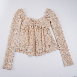 เสื้อยืดแขนยาวคอเหลี่ยมแต่งลูกไม้สำหรับผู้หญิง ผ้าไนลอนรักษ์โลก ทรงเข้ารูป พร้อมบราในตัว - Product Image 2