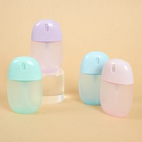 Flacon pulvérisateur en plastique en forme de capsule 30ml 50ml, type à pression, teinte personnalisée, facile à transporter