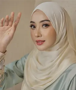 Muslim High Quality Plain Shine Flowy Textured Satin Shawl Two End Curves Cutting Scarf Hijab Satin Crinkle Tudung Women