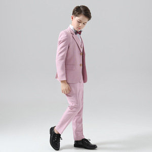 Completo elegante da ragazzo a 5 pezzi camicia Blazer rosa stile britannico camicia con cravatta a farfalla elegante vestito da ragazzo fiore e pianoforte - Product Image 3