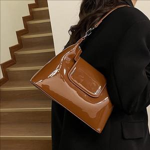 Sac à bandoulière décontracté en cuir verni pour femme, nouvelle collection automne 2025, polyvalent, tendance, exquis et élégant, en polyester - Product Image 2