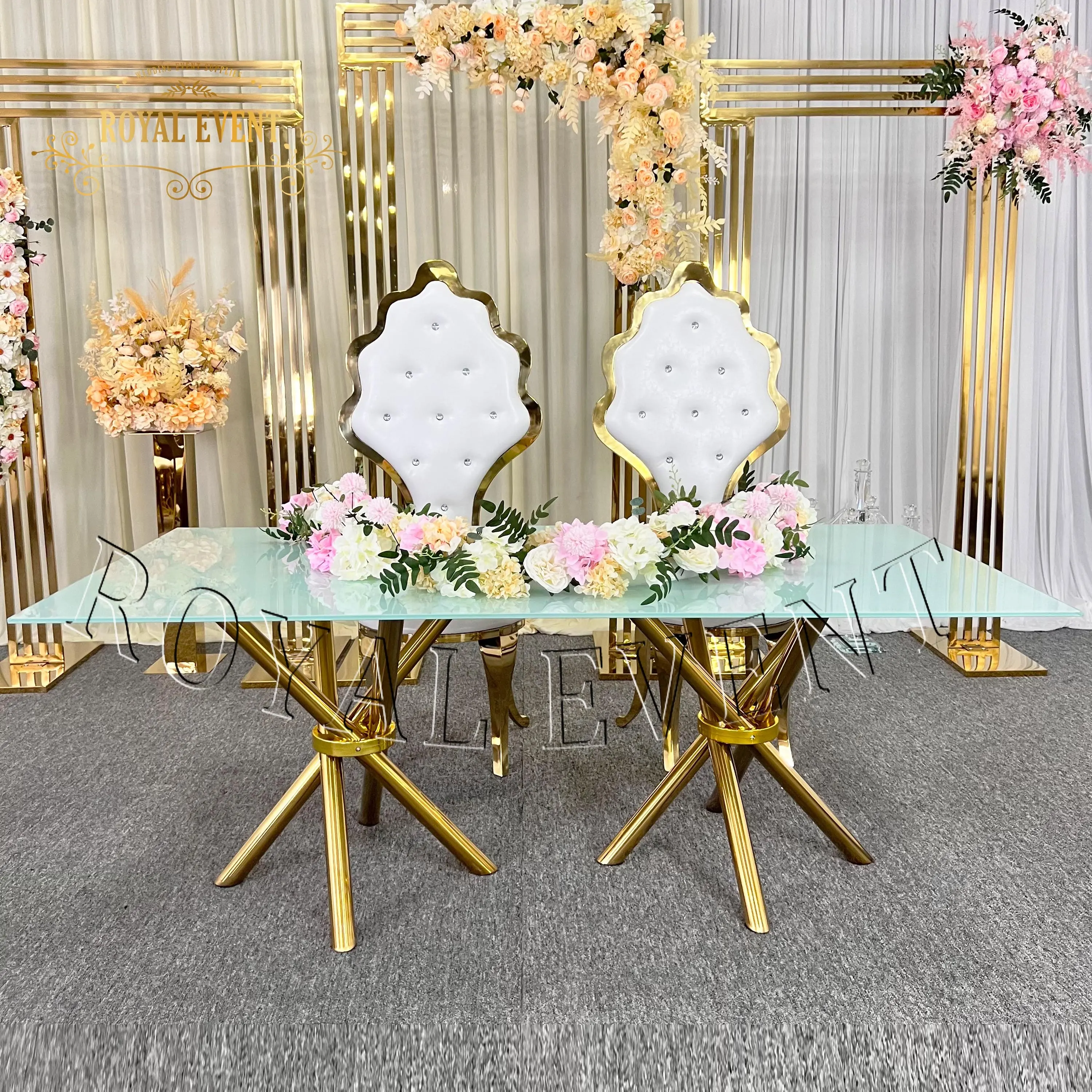 Miglior Design Hotel mobili d'oro in acciaio inox sposa festa evento tavolo da pranzo di nozze per la vendita