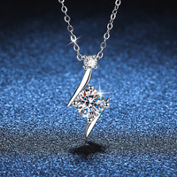 Pendentif Moissanite Double Rond Élégant et Courbé, Personnalisable avec Logo, Fabrication en Petites Séries, Prix de Gros, Moulage Rapide en 3 Jours