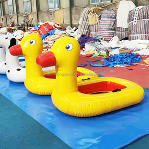 Yellow Duck Island Beach Pool Float Toy para adultos y niños para uso en el río - Product Image 3