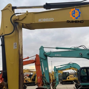 Escavatore <span class=keywords><strong>Kobelco</strong></span> SK135SR da 13,5 Tonnellate in Vendita, Usato, Design Compatto a Cingoli, Caratteristiche Zero Tail, Motore Essenziale, Pompa, Ingranaggi - Product Image 4