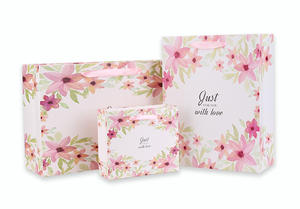 Sac cadeau de luxe écologique créatif avec poignée en ruban, couleur et taille personnalisables, finition laminée pour chaussures et vêtements - Product Image 2