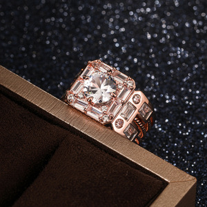 Anello dal Design a Fascia Larga, Anello Classico da Dito per Uomini e Donne - Product Image 5