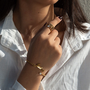 Anillo de cóctel chapado en oro con circonita cúbica y engaste pavé 446, piedra de corazón, joyería de moda glamurosa unisex para compromiso, ideal para dropshipping. - Product Image 5
