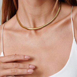 قلادة نسائية بقلادة على شكل ثعبان معلق مطلية بالذهب عيار 18 قيراطًا مجوهرات نسائية قلادة سلسلة على شكل ثعبان من الفولاذ المقاوم للصدأ خالية من التلطيف - Product Image 1