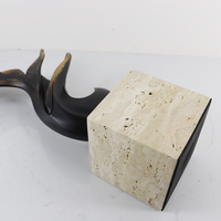 Sculpture abstraite de feuille, art moderne de luxe, statue en résine bronze foncé, base en marbre travertin, décoration de table, maison, hôtel