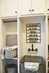 La <span class=keywords><strong>lavanderia</strong></span> è la vera storia senza fine cartello in metallo cartello per <span class=keywords><strong>lavanderia</strong></span> divertente Wall Art semplicemente ispirato Modern Metal Decor Wash Dry - Product Image 4