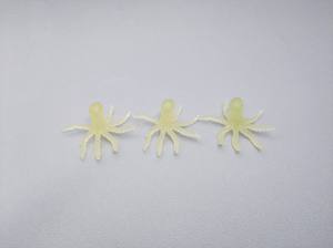 1 zoll Kunststoff Glow In The Dark Octopus Kapsel Spielzeug - Product Image 1
