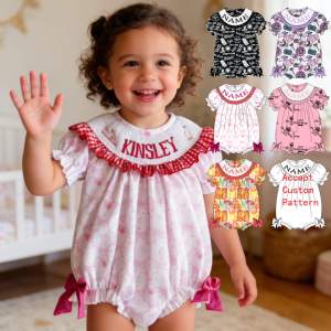 Tutina Estiva per Neonati Yihui con Ricamo a Mano, Fiocchi Rosa, Maniche Corte, Senza Quantità Minima d'Ordine, Campione Disponibile, Preordine - Product Image 1