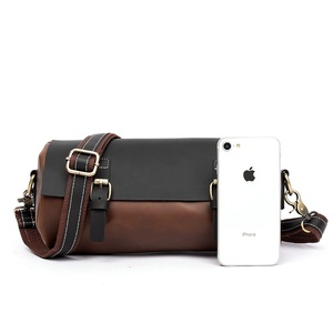 Bolso cruzado de un solo hombro Vintage 2025 para <span class=keywords><strong>hombre</strong></span>, bolso de barril de cuero PU a la moda con bloque de Color, venta al por mayor - Product Image 6