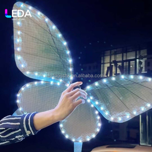 LEDA - Mariposas LED Voladoras con Control Remoto, Hechas a Mano, Exquisitas, Ideales para Bodas y Festivales de Música - Product Image 6