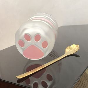 Caneca Criativa em Forma de Pata de Gato JIN PENG, Copo de Água Personalizado em Vidro de Sódio e Cálcio para Casa e Escritório, Presente para Bebidas Quentes - Product Image 3