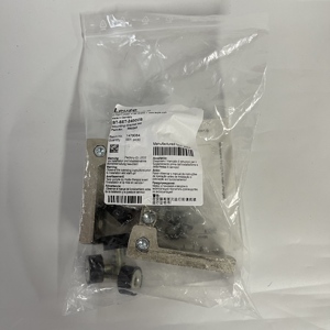 Juego de Montaje Leuze 100% Nuevo y Original para Sensores BT-SET-240CCS - Product Image 1