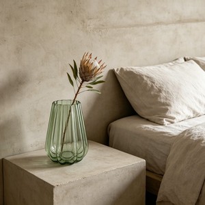 Vase en verre cannelé vert à large ouverture et bordure en forme de pétale, vase à <span class=keywords><strong>fleurs</strong></span> pour la décoration de la maison, de la table de mariage, vase à <span class=keywords><strong>fleurs</strong></span> en verre moderne de luxe - Product Image 2