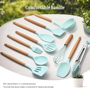 Juego de utensilios de cocina de silicona de 12 piezas de buena calidad con mango de madera, cuchara antiadherente, espátula, pinzas, herramientas de cocina - Product Image 5