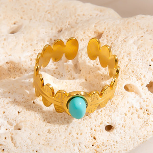 Bague en pierre naturelle en forme de flèche, plaquée or 18 carats, sertie de pierres, design géométrique, bijoux unisexe, cadeau - Product Image 3