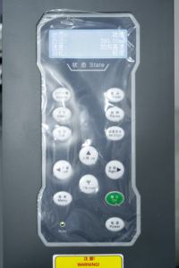 Imprimante jet d'encre UV semi-automatique Zhenjiu nouvelle génération avec 4 têtes I3200, multi-résolutions 720-2400 DPI, refroidissement par eau, pour signalétique routière - Product Image 4