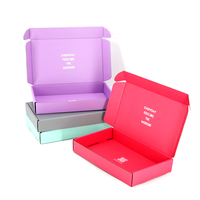L'annonce ondulée amortie colorée enferme dans une boîte la protection supplémentaire pour les marchandises fragiles
