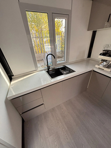 Casa Contenedor Prefabricada de Construcción Rápida, Diseño Personalizado, Desmontable, con Cocina, Multiusos - Product Image 2