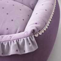 Coussin pour animaux de compagnie YAOYUE à motif floral avec bordure en dentelle et petit oreiller - Amovible, lavable, 5 pièces, nid pour chien, rembourrage en PP, violet à pois