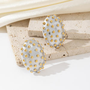 2025 Boutique accessoires fabricant de bijoux de mode plaqué or 18 carats femmes géométrie perles creuses galets boucles d'oreilles - Product Image 5