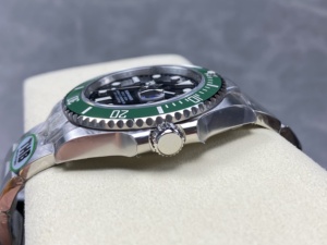 Reloj Mecánico Impermeable de Súper Calidad, 41 mm, Fábrica THB, Acero 904L, Movimiento ETA 3235, 126610, Cerámica Verde, Reloj de Buceo Hulk - Product Image 4