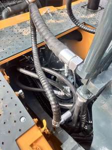 Excavatrice Hyundai 305LC-9T d'occasion, 30 tonnes, grande taille, 90% neuve, pièces d'origine, moteur Cummins, meilleur prix, modèle 2024, capacité de la benne de 1,38 m - Product Image 4